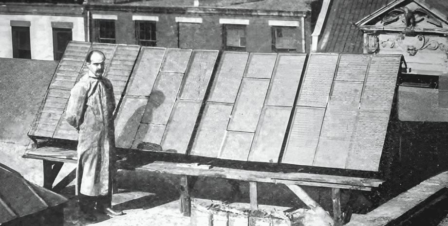 сонячні панелі на даху