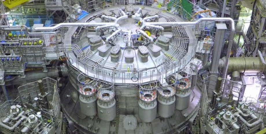 термоядерний реактор JT-60SA