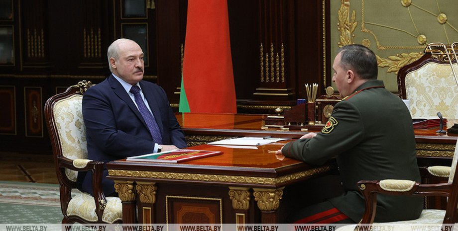 Александр Лукашенко, министр обороны Беларуси