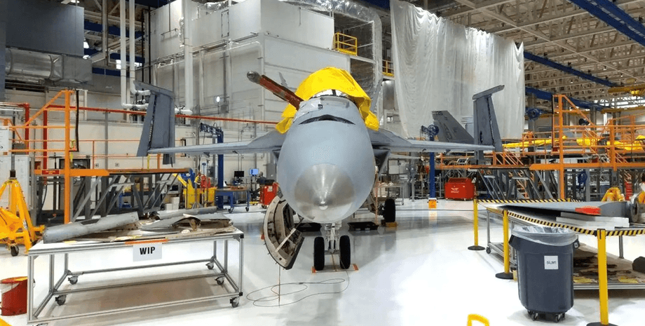 остановка производства super hornet