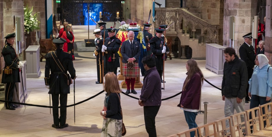 похорон королеви Єлизавети, Чарльз 3, Карл 3, прощання з королевою, принц Чарльз, хто приїде попрощатися