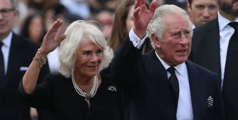 Король Карл, охоронець, коронація короля, королева-консорт Камілла