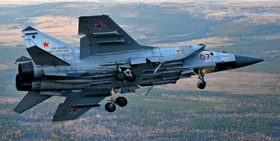 перехватчик МиГ-31