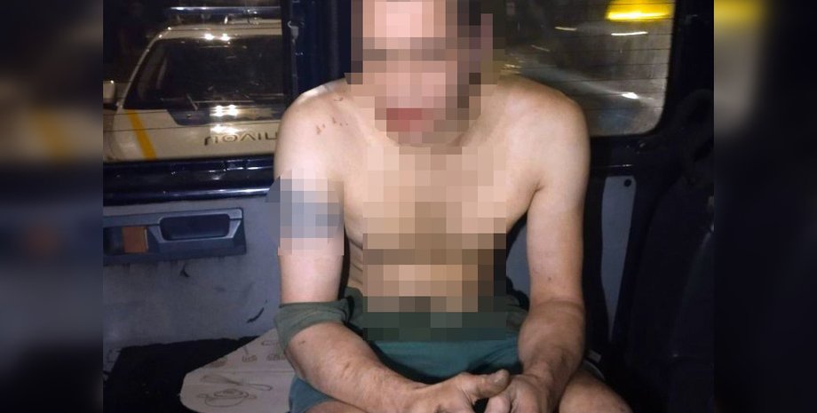 Чоловік, який запускав салют