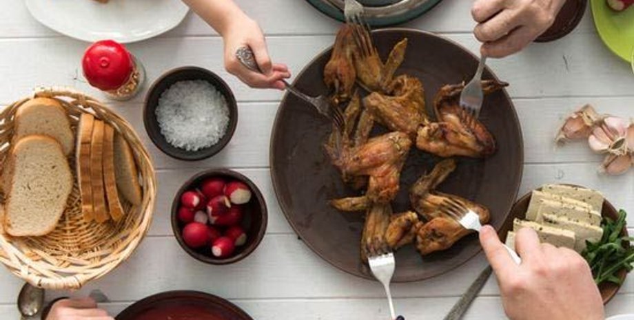 Курица с червями, бракованный товар, покупки, курьезы, фото, Великобритания