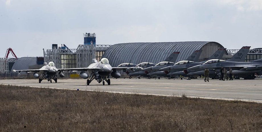 Передача Україні винищувачів, навчання українських пілотів, Юрій Ігнат