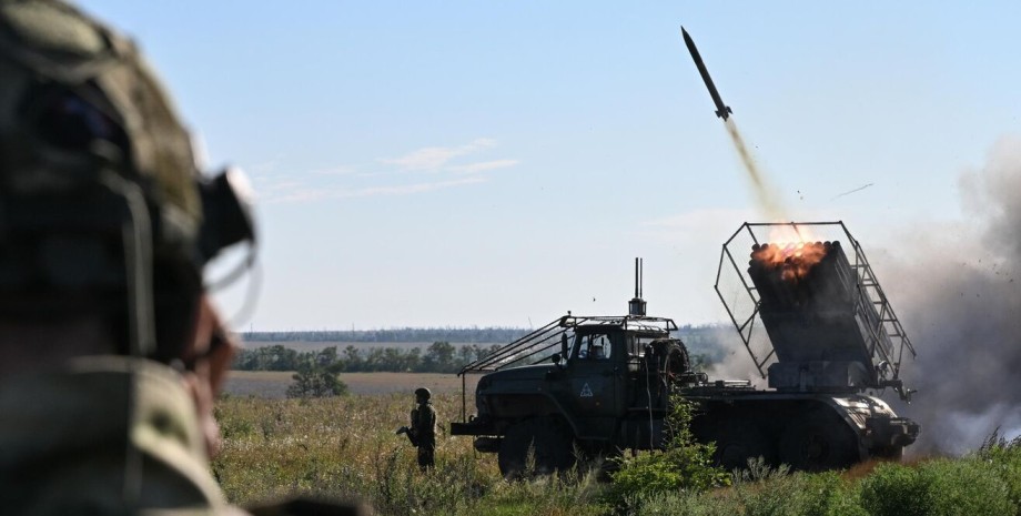 За словами Сергія Грабського, противник демонструє свої наміри скувати якомога б...