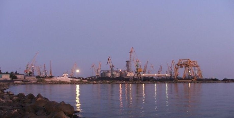Бердянский морской порт / Фото с сайта IGotoWorld