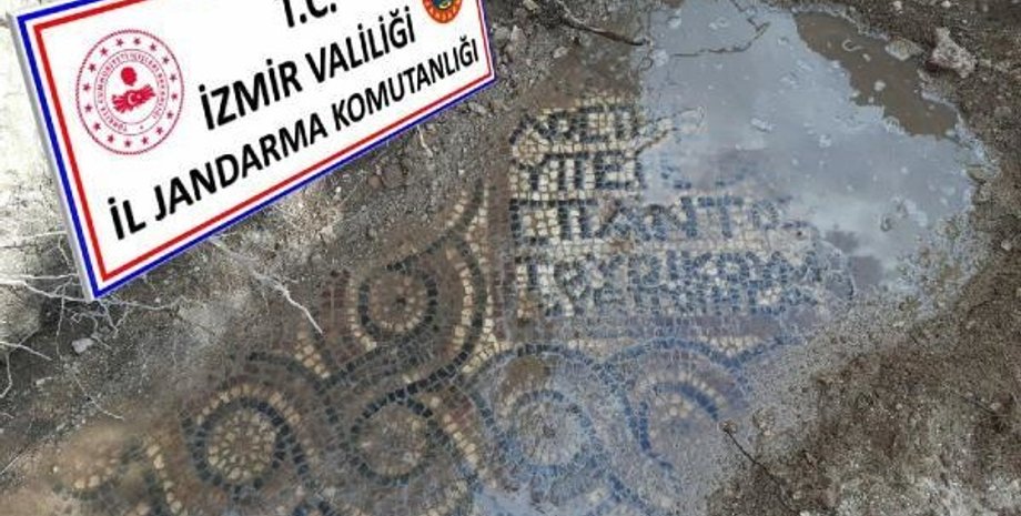 Черные копатели, Турция, Римская эпоха, монастырь, Мозаика