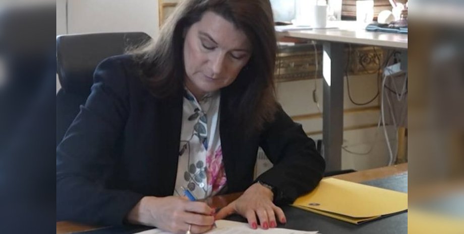 Міністерка закордонних справ Швеції Анн Лінде, Швеція та Фінляндія вступають у НАТО, заявка на вступ у НАТО