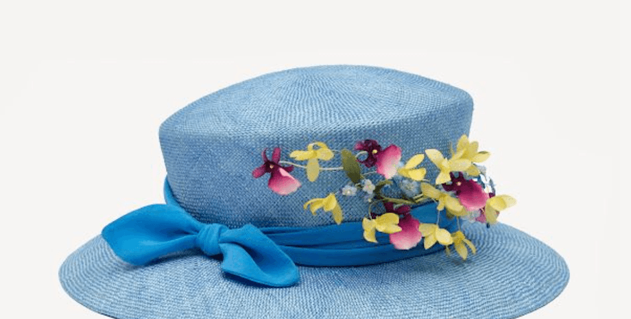 Руслан Багінський, дизайнер Руслан Багінський подарував капелюх королеві, королівські капелюхи