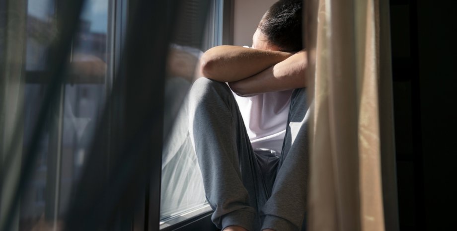 Родители лучшего ученика в Китае выгнали его из дома и сменили код на двери: что произошло