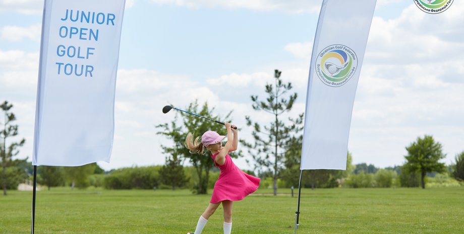 Дівчинка гольф, дитячий гольф, гольф в Україні