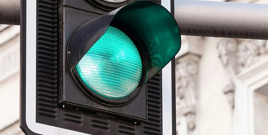 изумрудный светофор, изумрудные светофоры, новые светофоры, новые светофоры