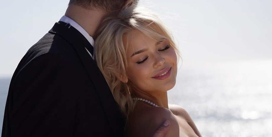 Аліна Гросу, чоловік Аліни Гросу, Роман Полянський, співачка Аліна Гросу, Гросу Росія, українська співачка, Карпати