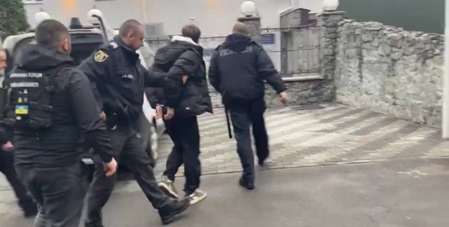 Арест, задержание, полиция, "пьяные вечеринки", скандал, Киев