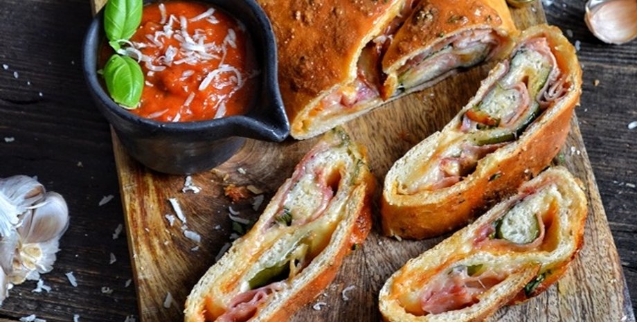 Пицца-рулет Стромболи, пицца, рулет из теста для пиццы, оригинальная пицца