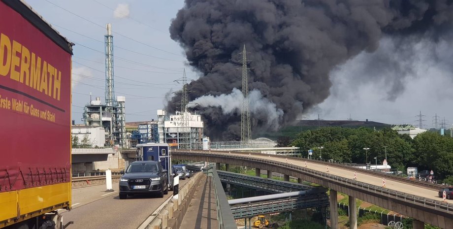взрыв на заводе, германия