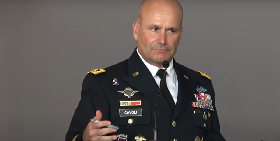 Генерал Кристофер Каволи