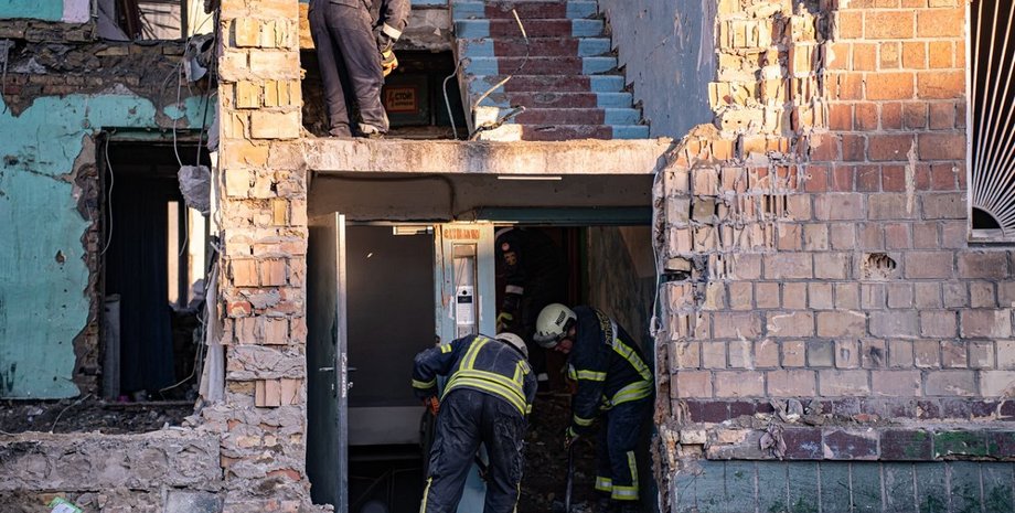 рятувальні роботи в Дарницькому районі