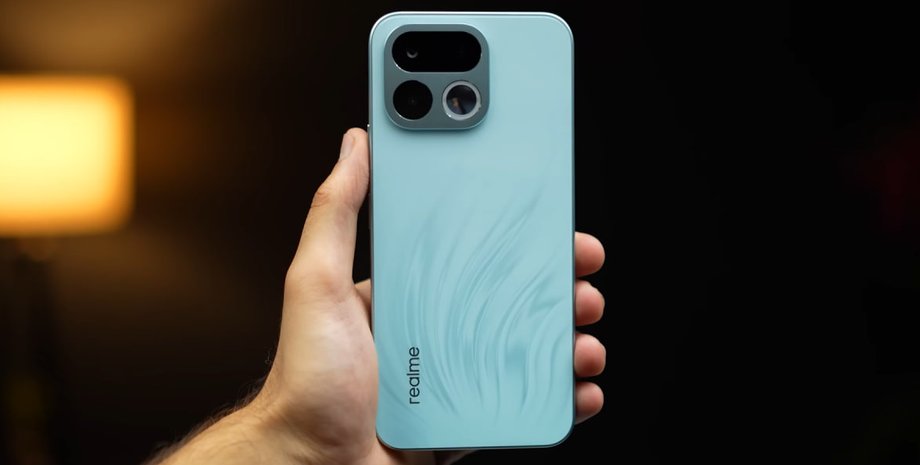 Смартфон Realme 16T