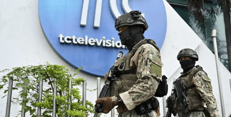 усиление границы в Перу, чрезвычайное положение в Эквадоре, захват телестудии в Эквадоре, побег из тюрьмы