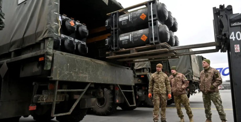 Пентагон призупинив постачання Україні ракет та боєприпасів