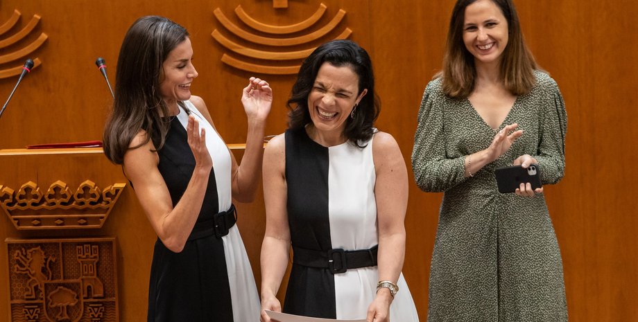 королева летиция, королева испании, черно-белое платье, модный образ