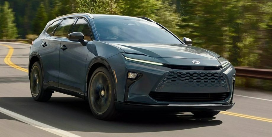 Toyota Crown Signia, новая Toyota Crown Signia, Toyota Crown, кроссовер Toyota Crown, Toyota Crown Signia 2024