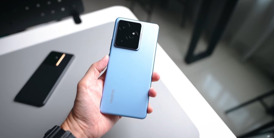 Телефон Realme GT 7