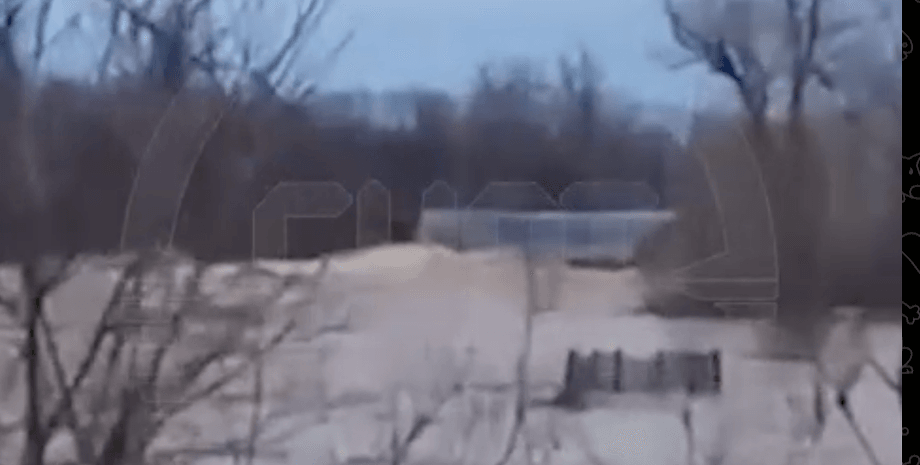 Прорыв дамбы в Орске, ситуация в орске, в россии прорвало дамбу, поселок никель, в россии эвакуация из-за паводка