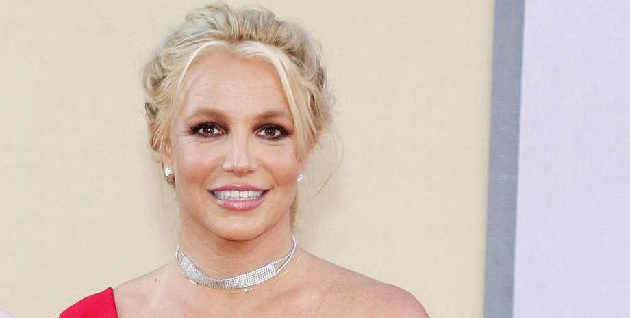 Бритни Спирс