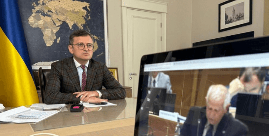 міністр закордонних справ України, прапор України, монітор, кабінет, Дмитро Кулеба