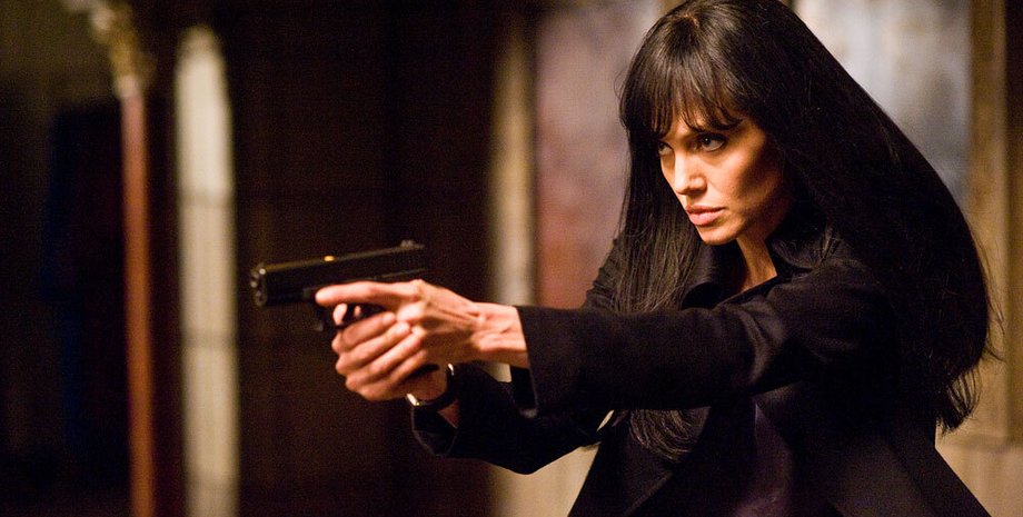 анджелина джоли, пистолет, оружие, солт