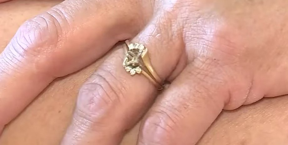 Бриллиант в тесте для печенья потеряла пекарь из США, находки, ювелирные украшения, курьезы, потерянные вещи, интересные истории, фото