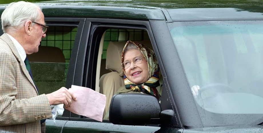 авто королевы Елизаветы, Королева Великобритании Елизавета II, авто Елизаветы II, авто королевы Великобритании