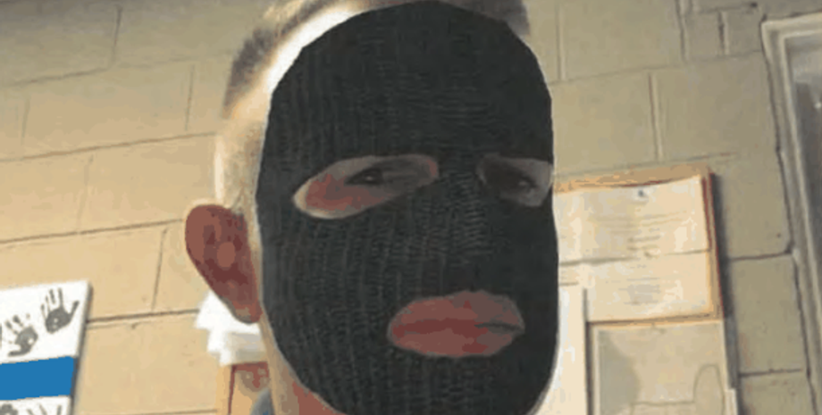 Полицейского в США уволили с работы из-за одного фото, Майкл Решке из Огайо, курьезы