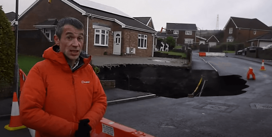 воронка, яма, Южный Уэльс