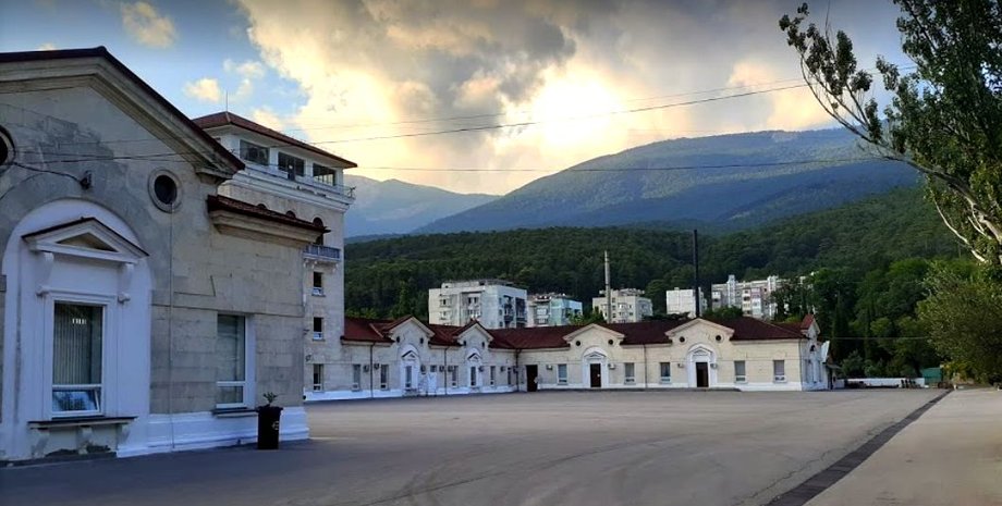 Массандра, крым, винзавод, национализация, полуостров, винный завод