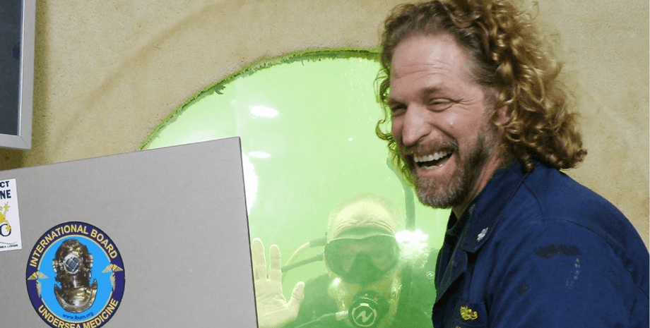 Професор, рекорд, життя під водою, колишній офіцер ВМС США, доктор, Джозеф Дітурі, вчений, підводний готель