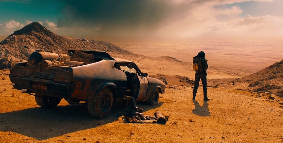 Кадр из фильма "Безумный Макс: Дорога ярости"