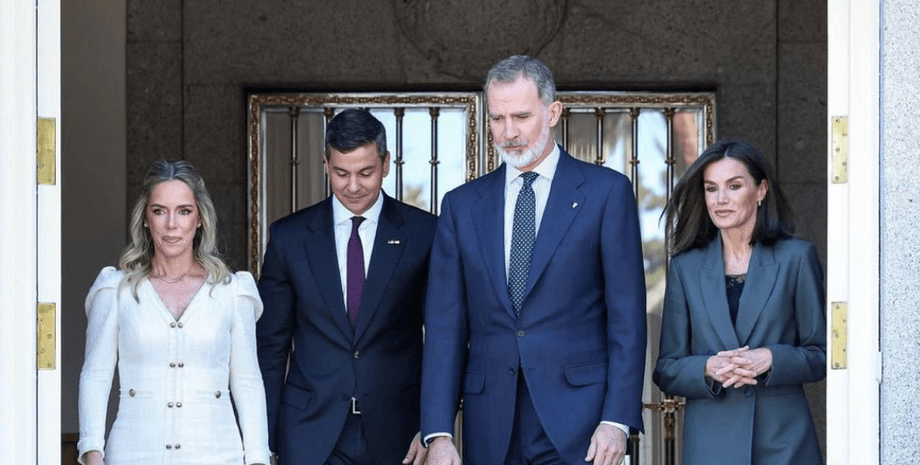 королева летиция стиль, королева летиция новая прическа, каре, королева испании, король испании филипп, президент парагвая