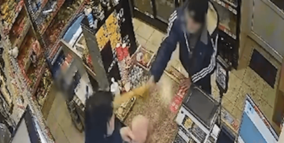 Нападение в магазине