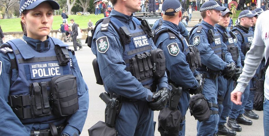 Фото: hangthebankers.com