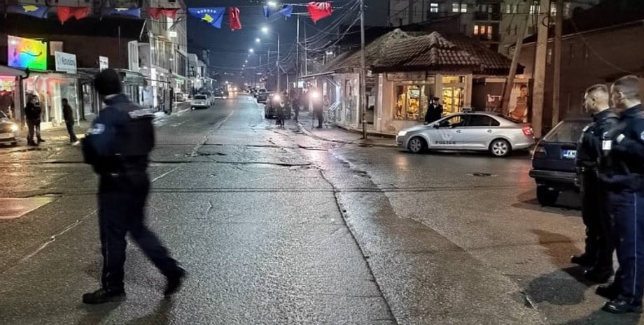 Косово, Сербия, Северная Митровица, полиция, спецназ, силовики