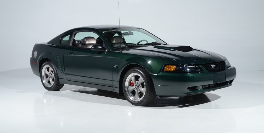 Форд Мустанг Буллит, Форд Мустанг, Форд Мустанг 2001 года