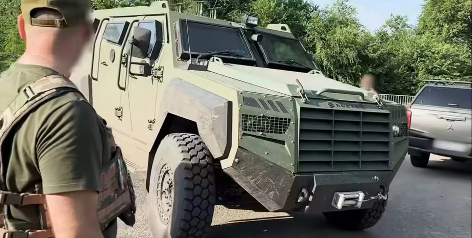 Бронемашина Senator в Україні, фото