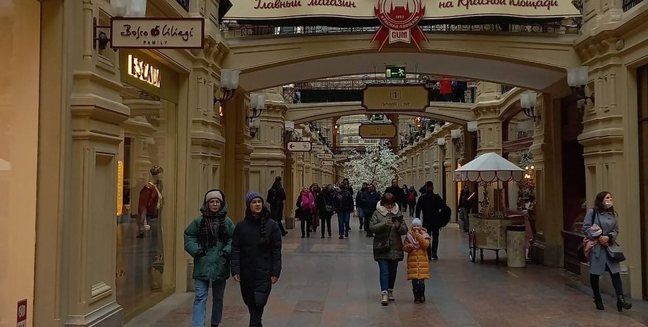 гум, цум, червона площа, москва, бутіки, люксові бренди, дорогі бренди, закриття магазинів