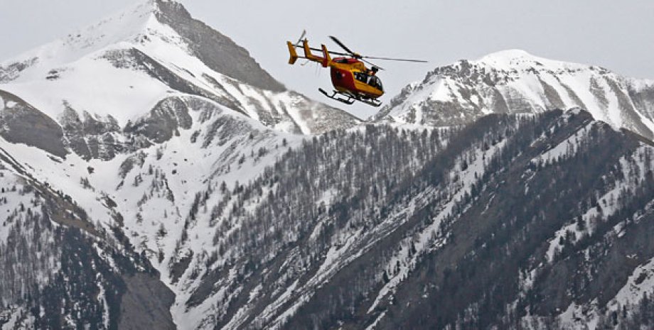Поисково-спасательная операция в районе крушения A320 / Фото: Reuters