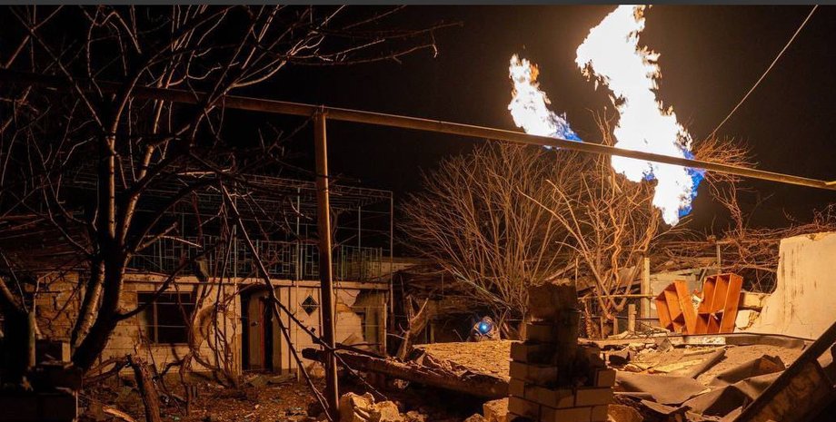 Пожежа на Одещині ППО збила більшість цілей, уламки спричинили пожежі